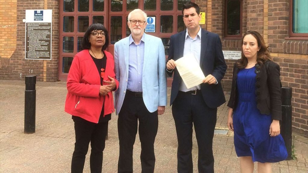 Socialist MPs hand letter to Belmarsh prison governor demanding meeting with Julian Assange