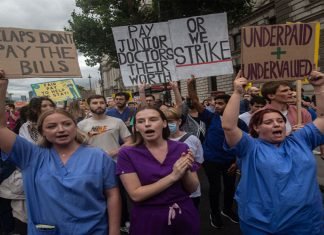 Junior doctors overwhelmingly vote for strike action junior doctors industrial action