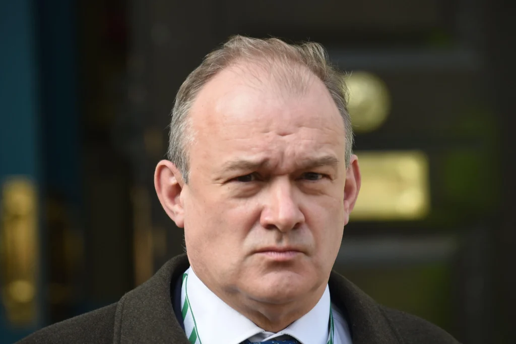 Ed Davey Vs Mr Bates Post Office Scandal From Ministerial Neglect To Consultants Payday